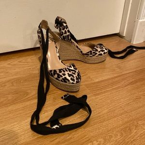Jennifer Lopez wedges